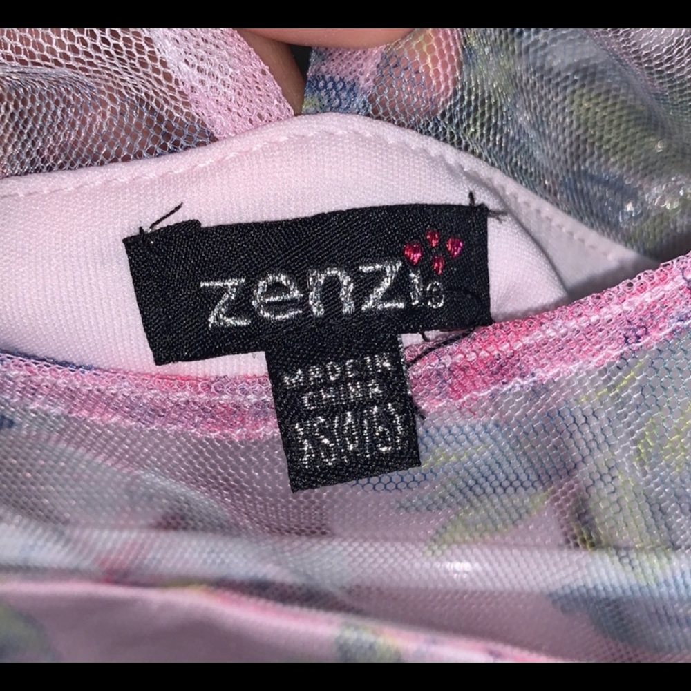 Zenzi - Picture 2 of 2